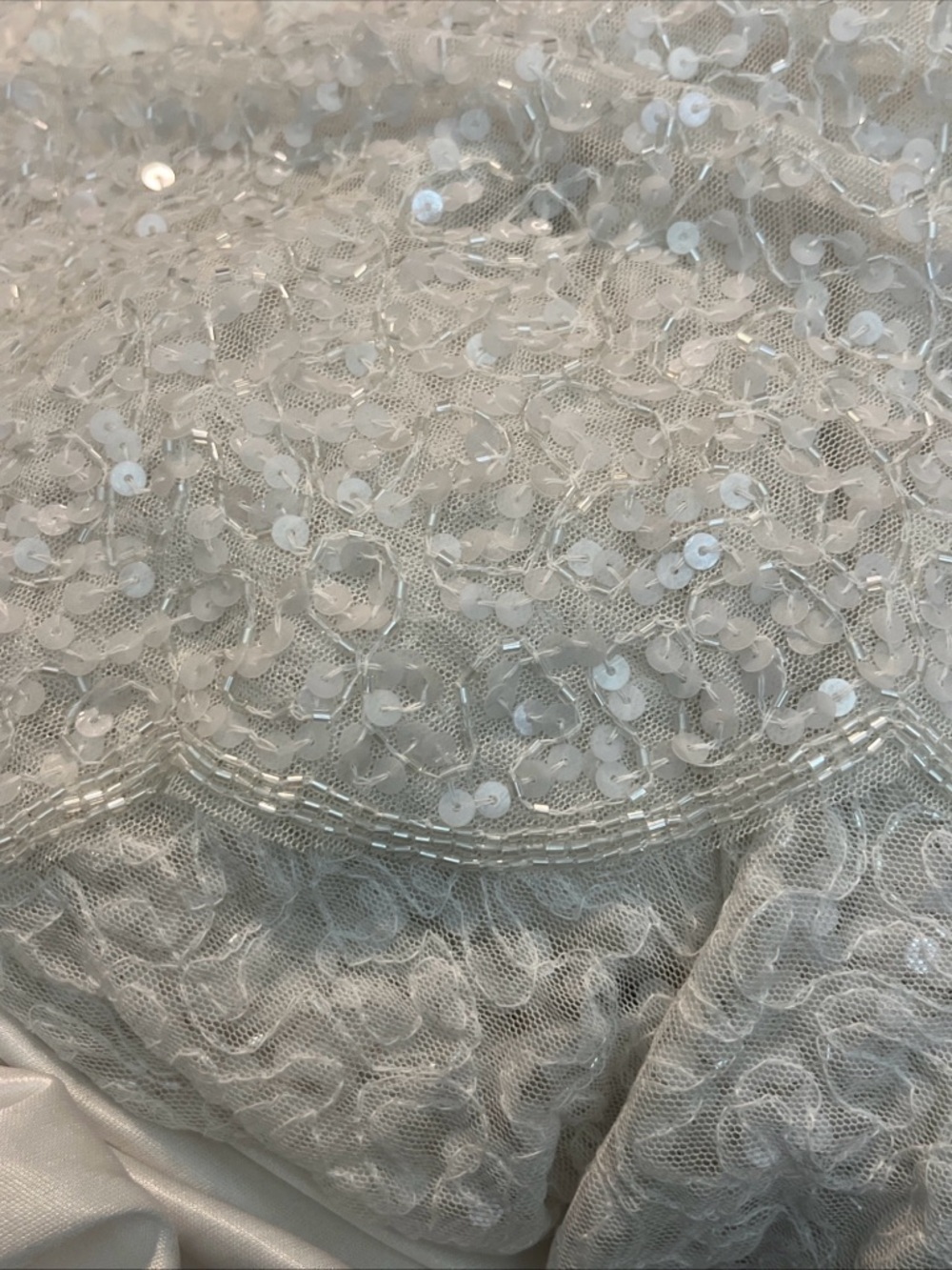 Mac Duggal Sequin Sleeveless V Neck Column White Gown & Beaded Belt Formal - Picture 9 of 10